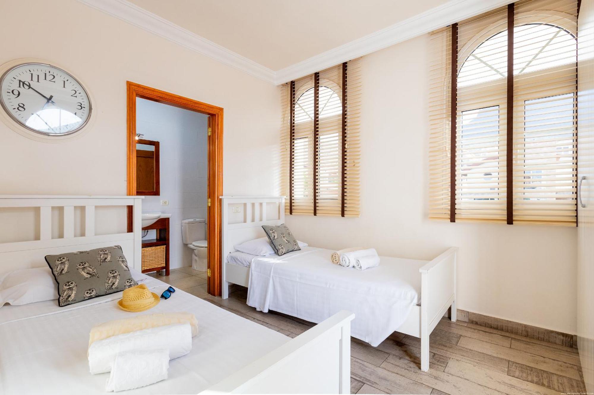 Villa Ocean Palm, Heated Pool! アデヘ エクステリア 写真