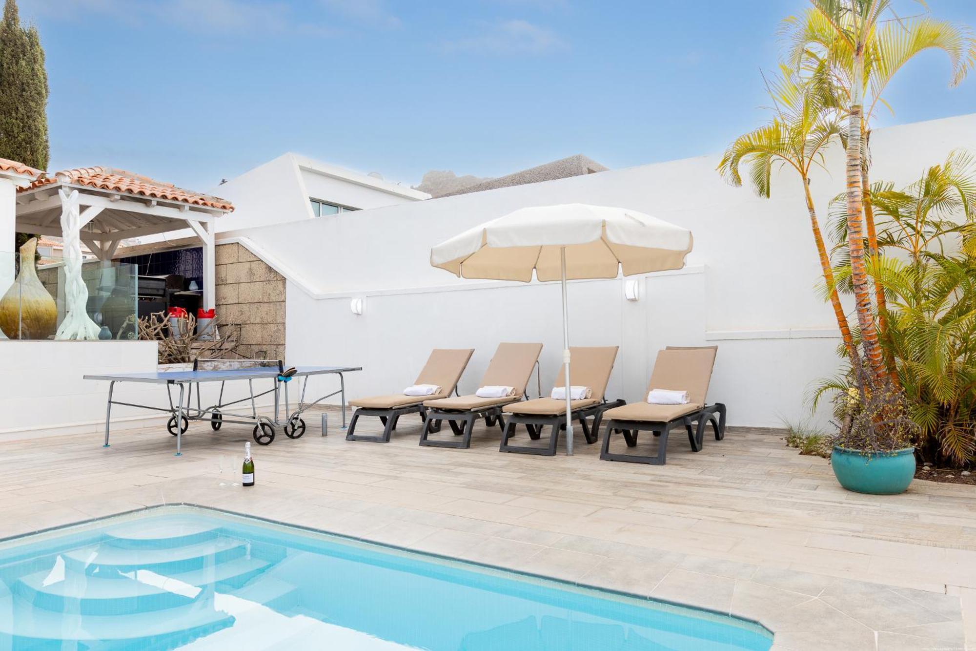 Villa Ocean Palm, Heated Pool! アデヘ エクステリア 写真
